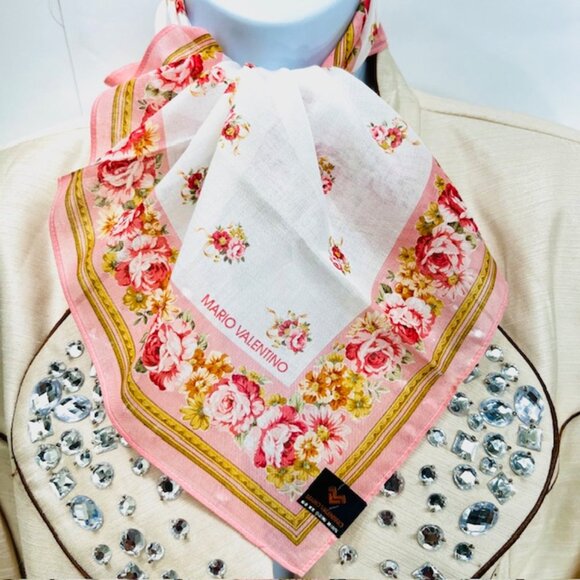 New  Set of 2 Handkerchief/Mini Scarfs Valentino, cotton 18" red pink floral(25) - Picture 4 of 10